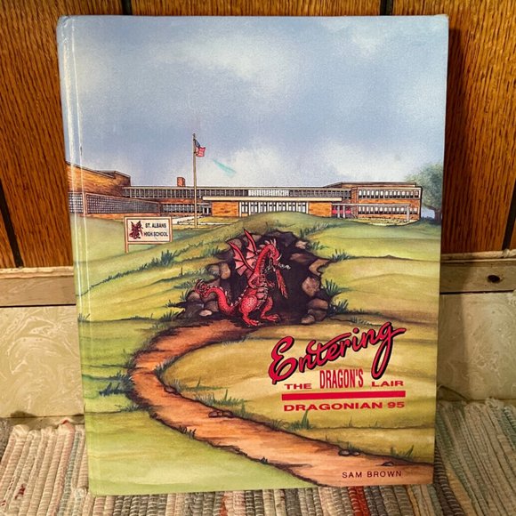 St. Albans The Dragon's Lair 1995 Year Book - Like New Condition - Picture 1 of 3